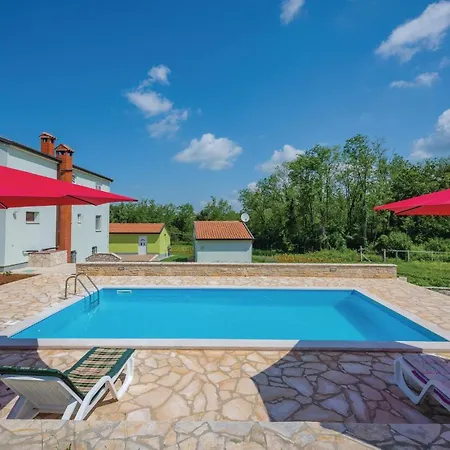 2 Bedroom Amazing In Sv,lovrec *