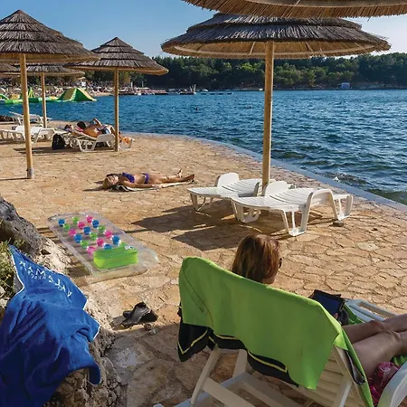 2 Bedroom Amazing In Sv,lovrec * Jakici