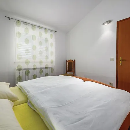 2 Bedroom Amazing In Sv,lovrec Apartment *