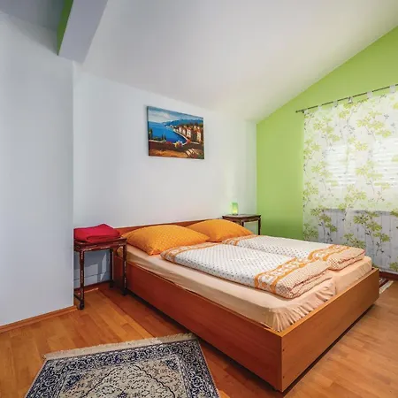 2 Bedroom Amazing In Sv,lovrec *